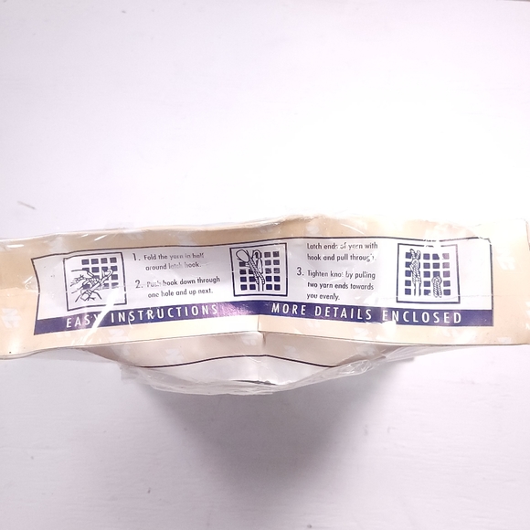 CARON Sports Latch Hook Kit Basketball Baseball Soccer #R058 20" x 27" Vintage - Picture 7 of 7